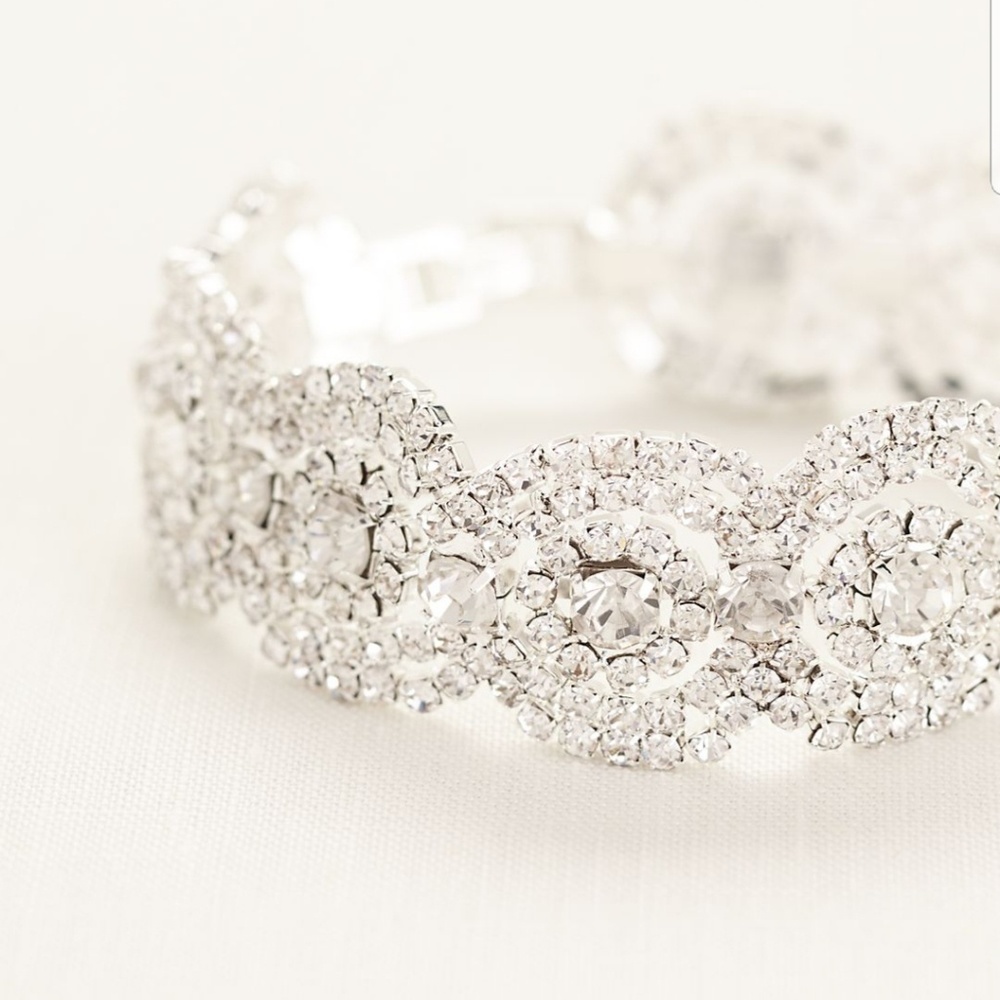 Crystal Pave circle bracelet